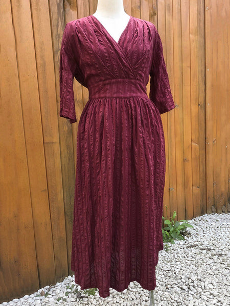 女性の夏のヴィンテージストライプ V ネックドレープルーズドレス