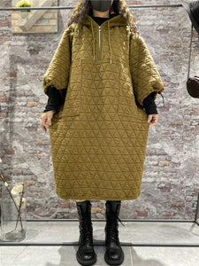 プラスサイズの冬の女性の綿入りの服のフード付きドレス