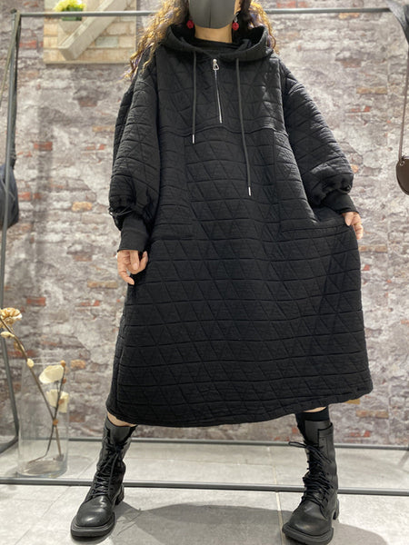 プラスサイズの冬の女性の綿入りの服のフード付きドレス