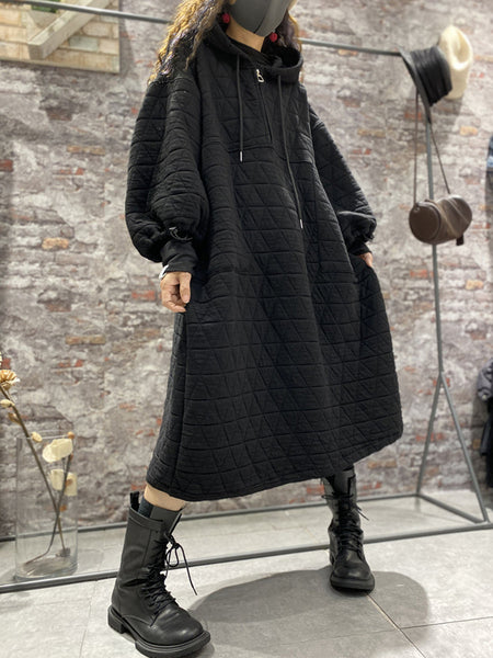 プラスサイズの冬の女性の綿入りの服のフード付きドレス