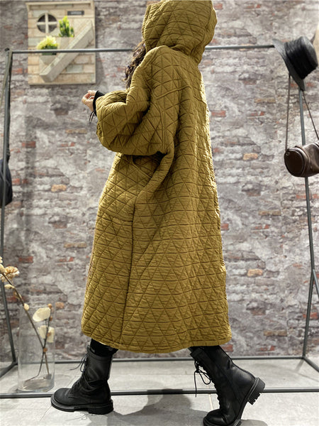 プラスサイズの冬の女性の綿入りの服のフード付きドレス